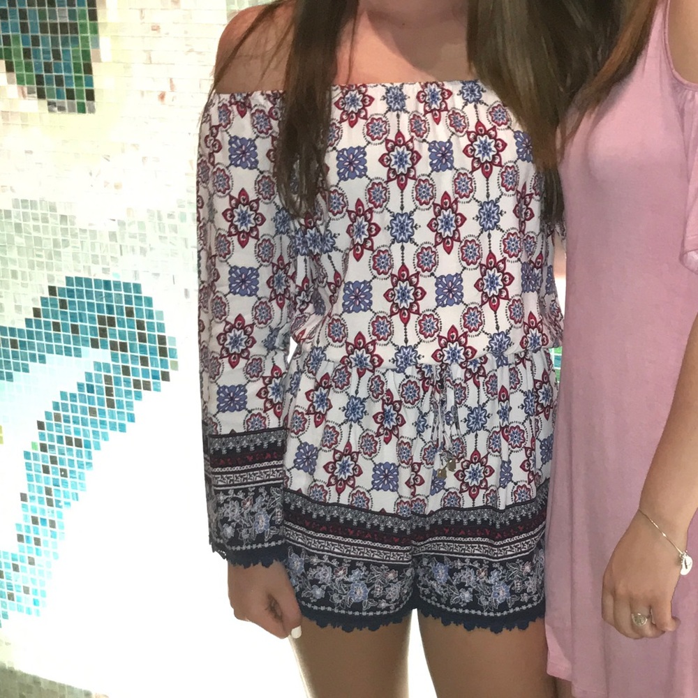 Super cute romper!